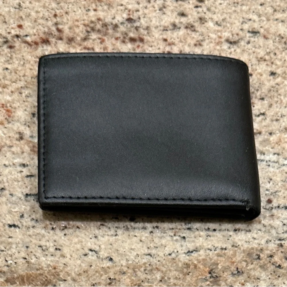 🦋 Tommy Hilfiger mens bifold wallet - black 🦋